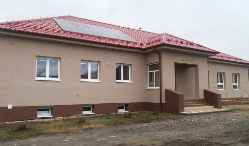 Obecný úrad v obci Bátorová V roku 2019 sa zrealizovali Stavebné úpravy budovy Obecného úradu v obci Bátorová s poskytnutím NFP z Operačného programu: Kvalita životného prostredia spolufinancovaný fondom: Európsky fond regionálneho rozvoja.
