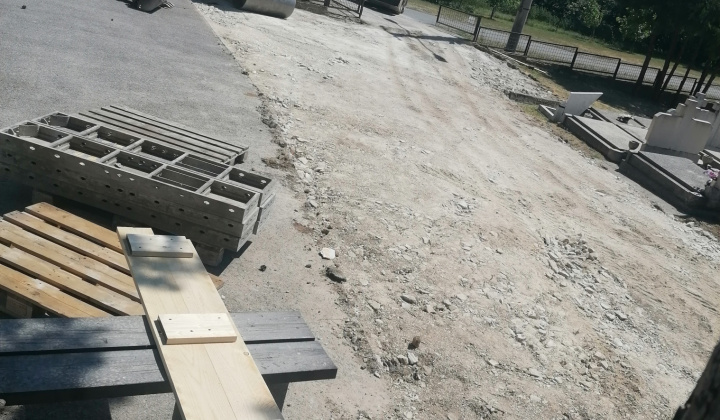 Chodníky cintorín 2025